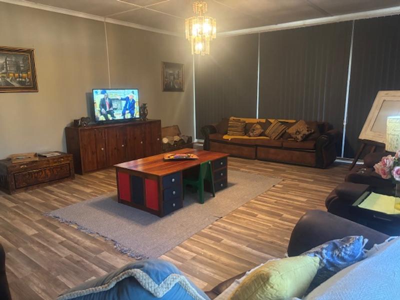 3 Bedroom Property for Sale in Leeudoringstad North West